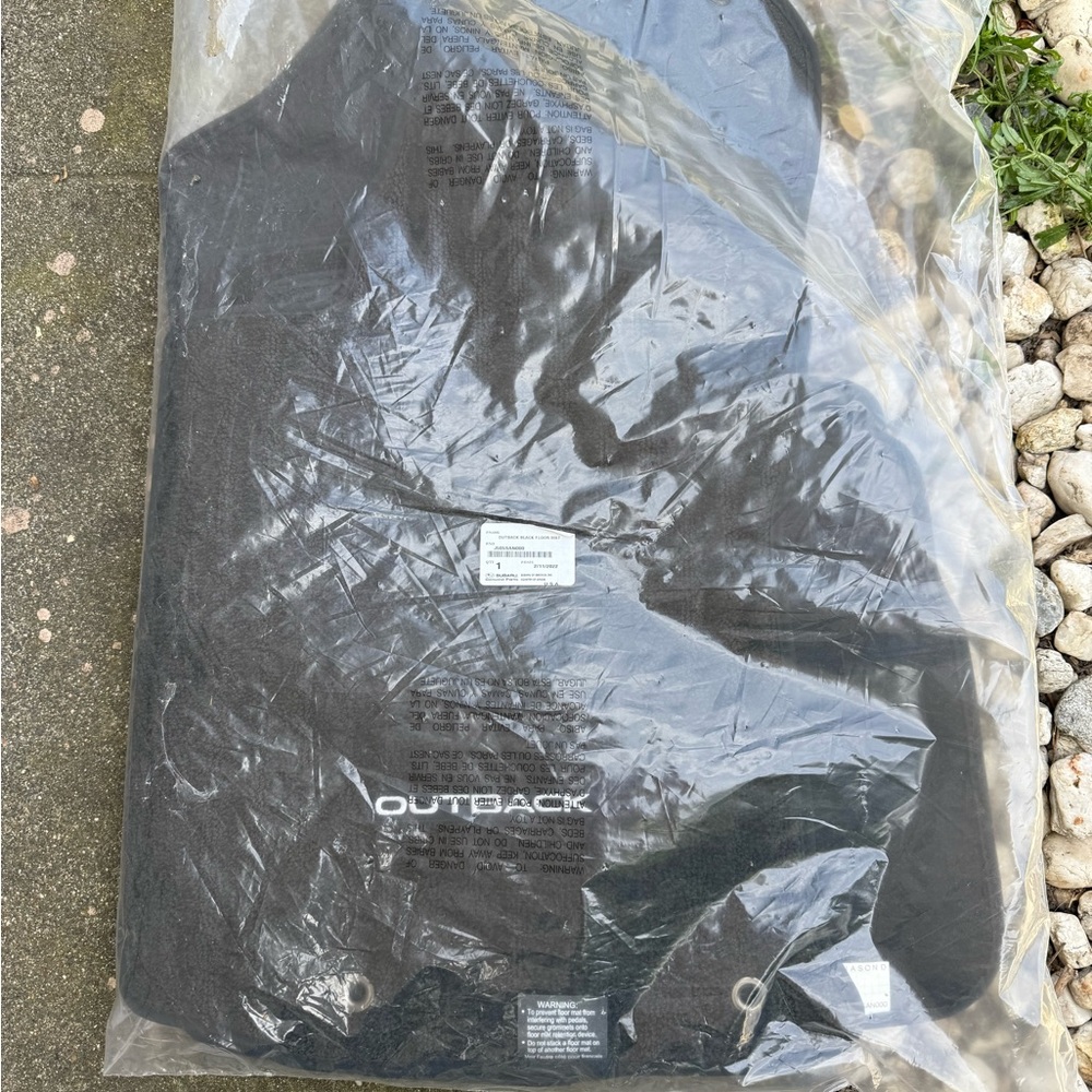 Outback Black Car Floor Mats